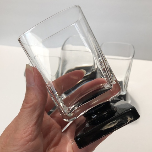 Set Of Four Vintage Disaronno Amethyst Pedestal Square Base  Cocktail Glasses - Picture 13 of 16